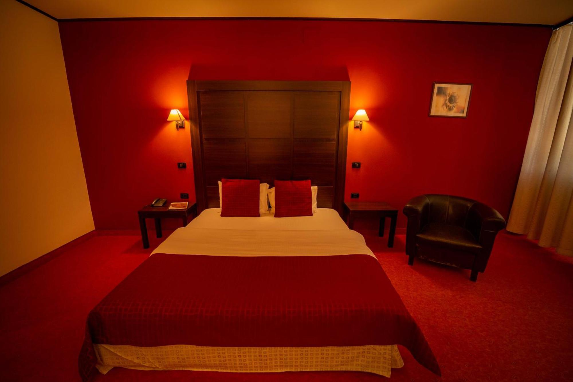 Hotel Aurelia Chisoda Экстерьер фото