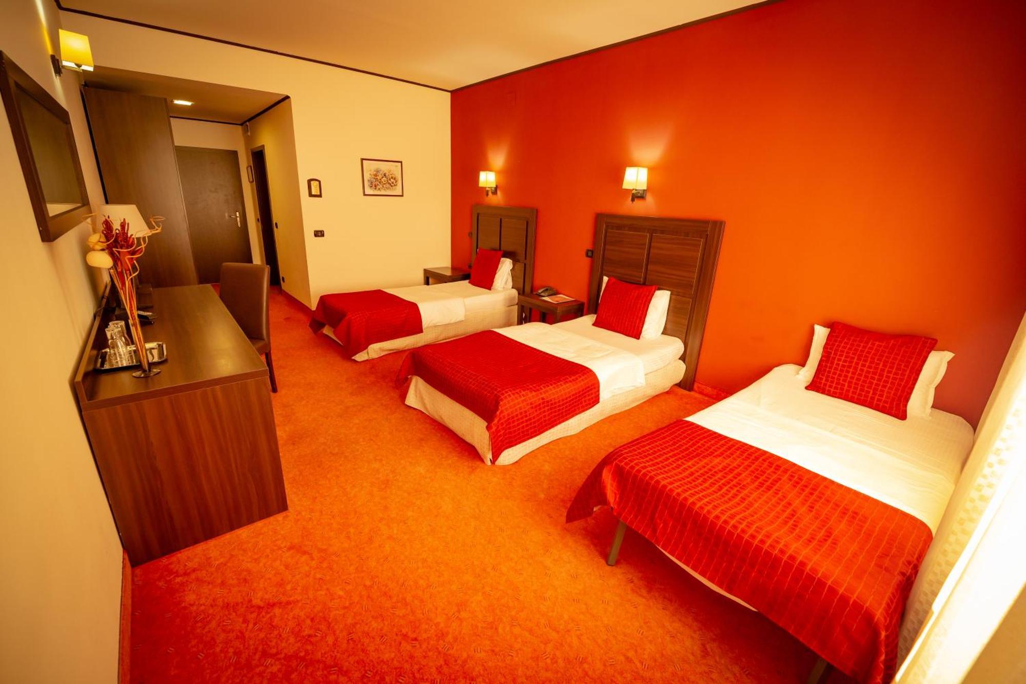 Hotel Aurelia Chisoda Экстерьер фото
